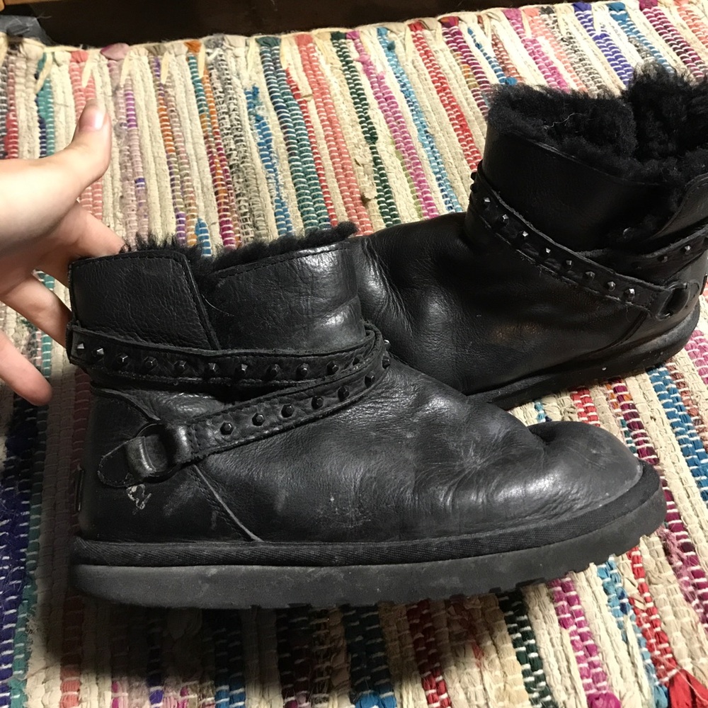 Ugg mini leather Emerson sz 7